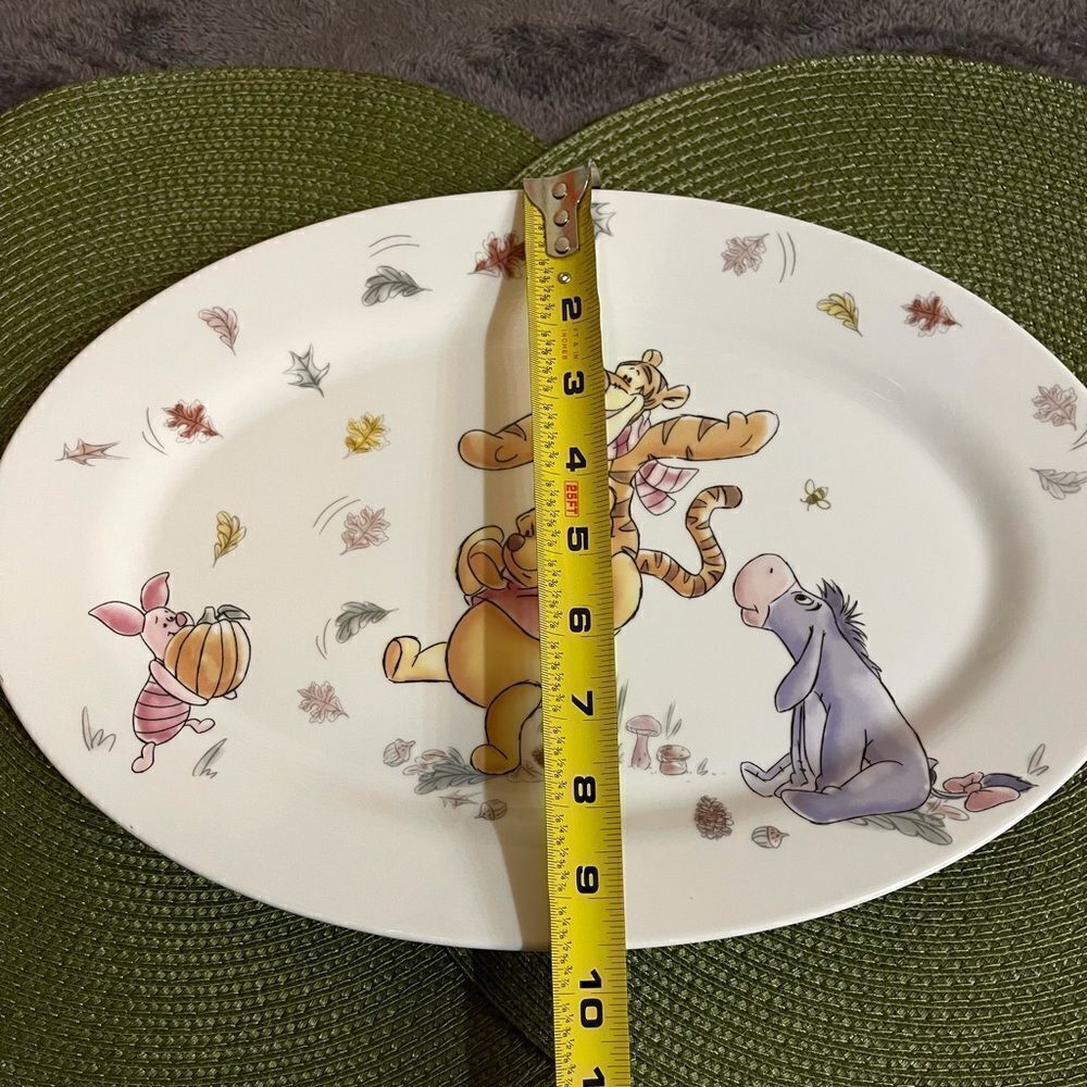 Disney Winnie the Pooh platter with pumpkins NWT - Picture 10 of 10